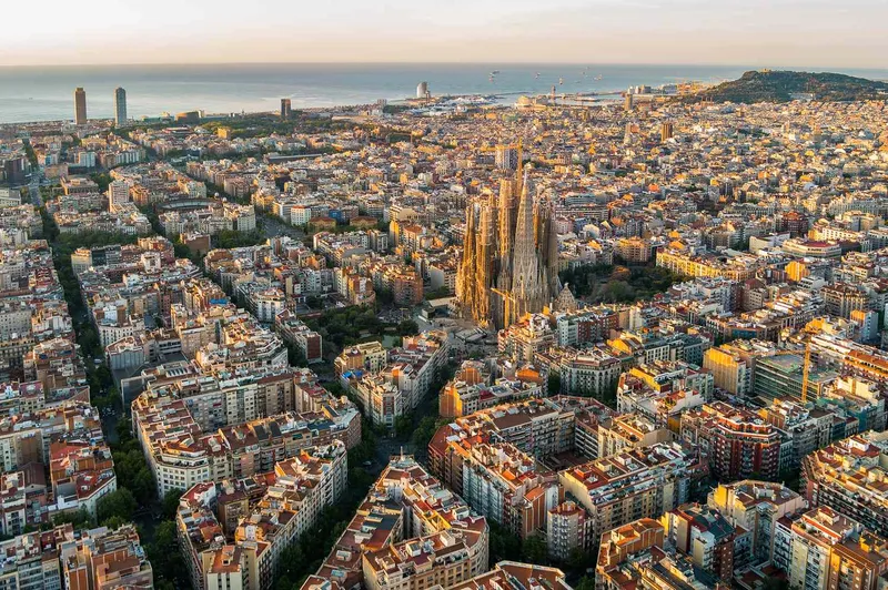 Moving to Barcelona as an EU citizen – city lifestyle