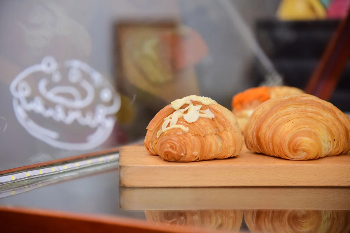 Sfogliatella Riccia vs Sfogliatella Frolla: Know What You Are Ordering